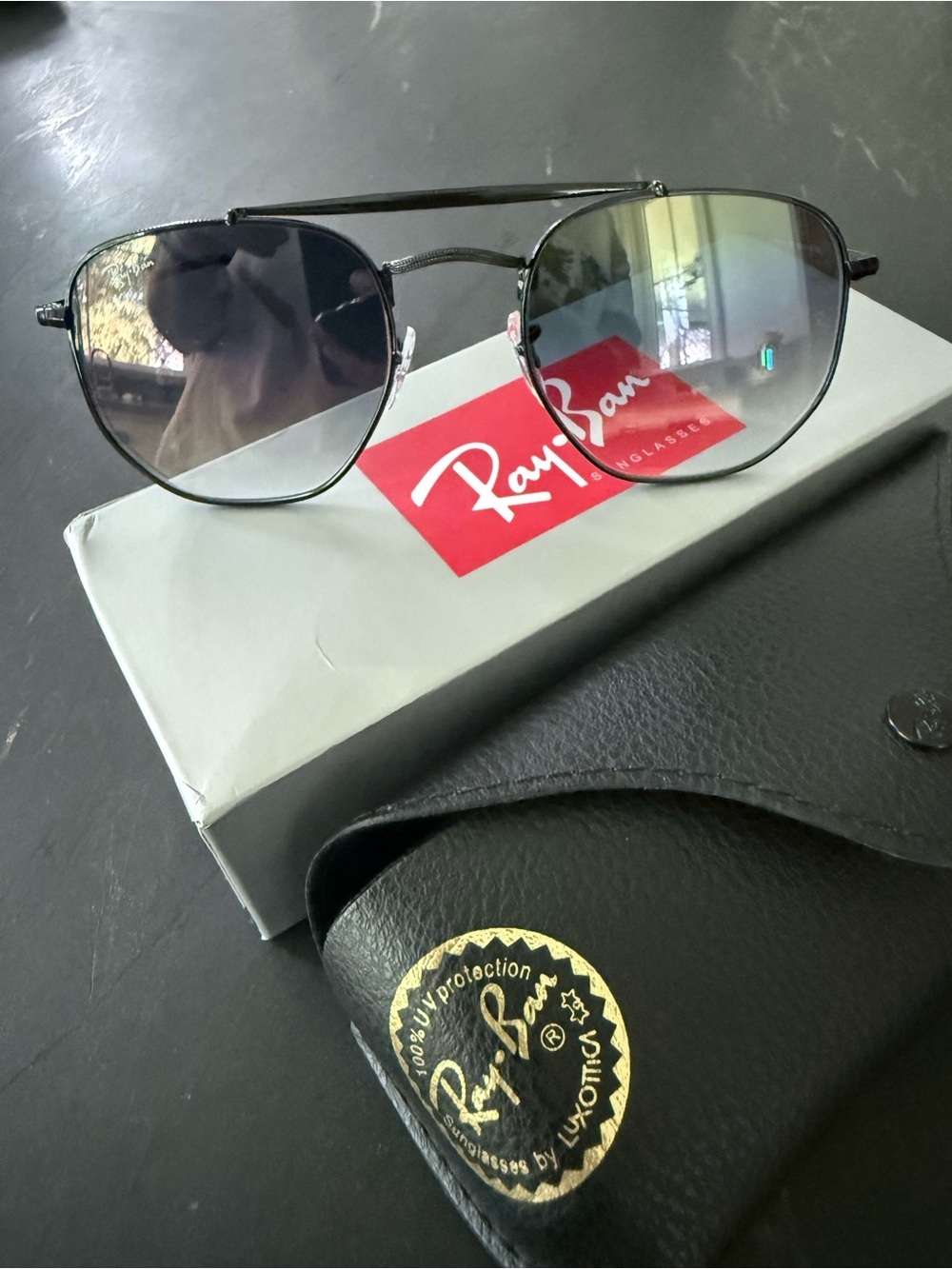 Marshall Ray-Ban Aviator Sunglasses - Black Frame with Gradient Gray Lenses
